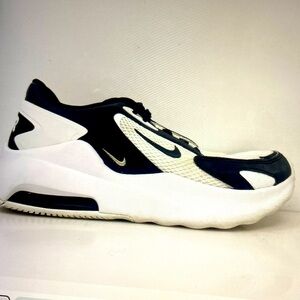 Nike air max bolt sneakers 7.5